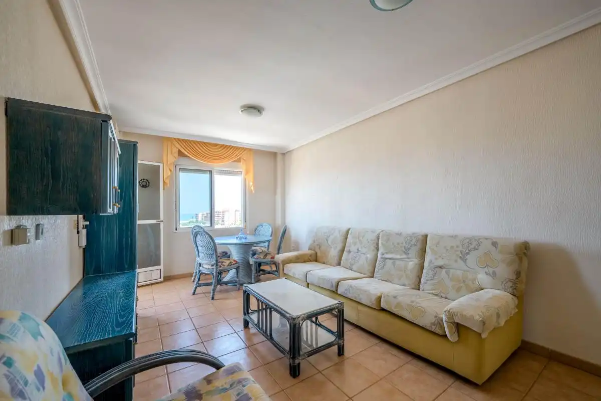 Sala de estar de Ático en venta en Torrevieja con Calefacción y Piscina