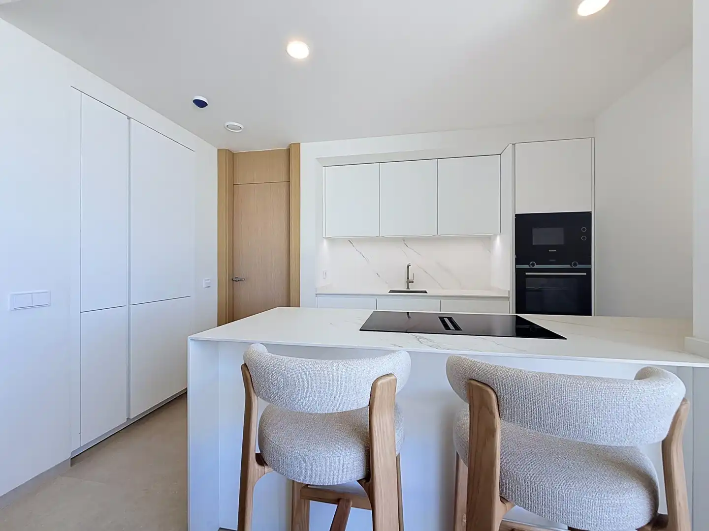 Kitchen of Apartments for sale in Benahavís  with Air Conditioner, Terrace and Storage room
