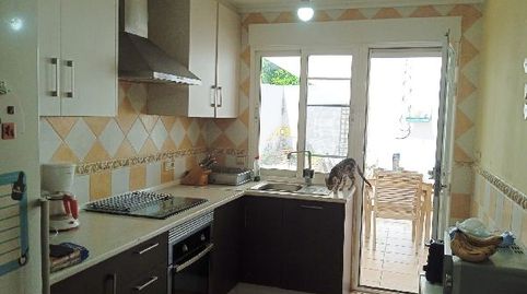 !CDATAimpresionante Casa con Jardín de 100m2 y 5 dormitorios en Algorfa, Bild 4
