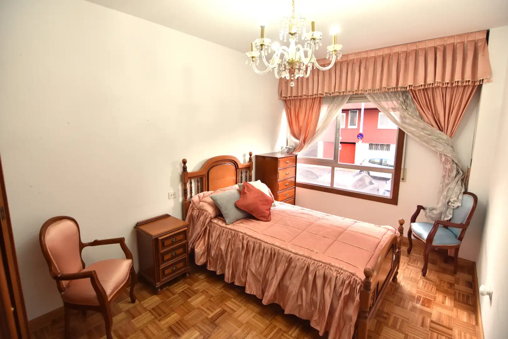 Habitación de Piso en venta en A Coruña Capital  con Calefacción, Parquet y Trastero