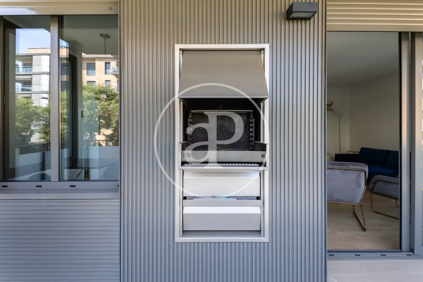 Vista exterior de Pis en venda en Sant Cugat del Vallès amb Aire condicionat, Jardí privat i Terrassa