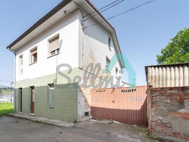 House for sale in Travesia Jose Manuel Bobes 2A