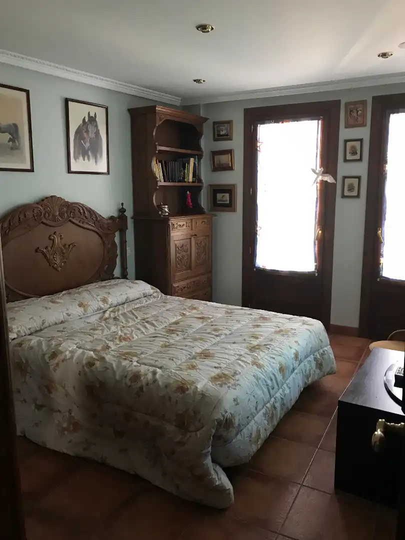 Dormitori de Casa adosada en venda en Ezcaray amb Calefacció, Terrassa i Traster