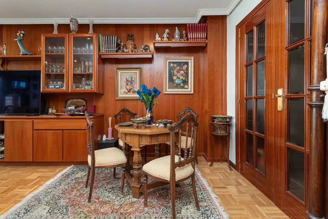 Dining room of Flat for sale in Madrid  with Air Conditioner, Heating and Storage room