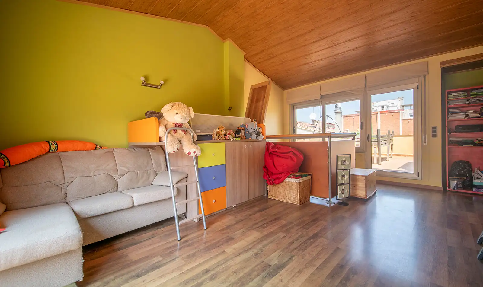 Casa adosada en venta en Carrer de la Beneficència, Les Clotes