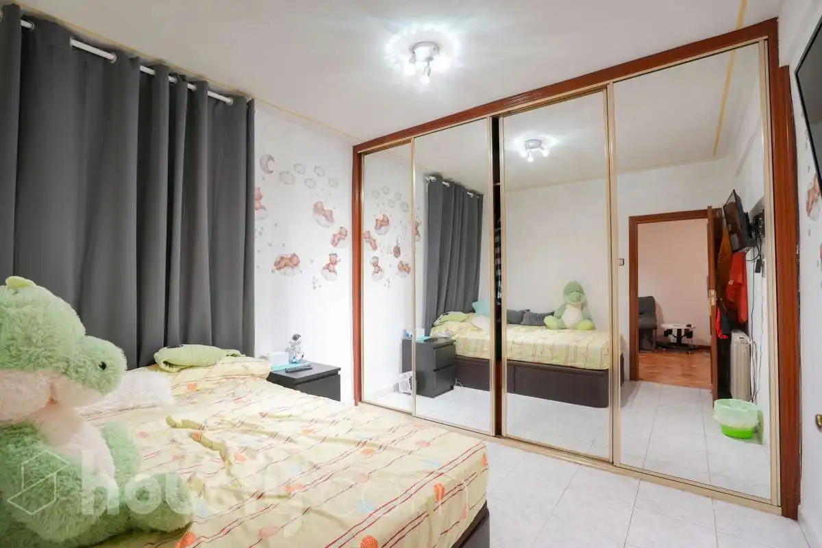 Wohnung zum Verkauf in Cl. Chantada, Pilar