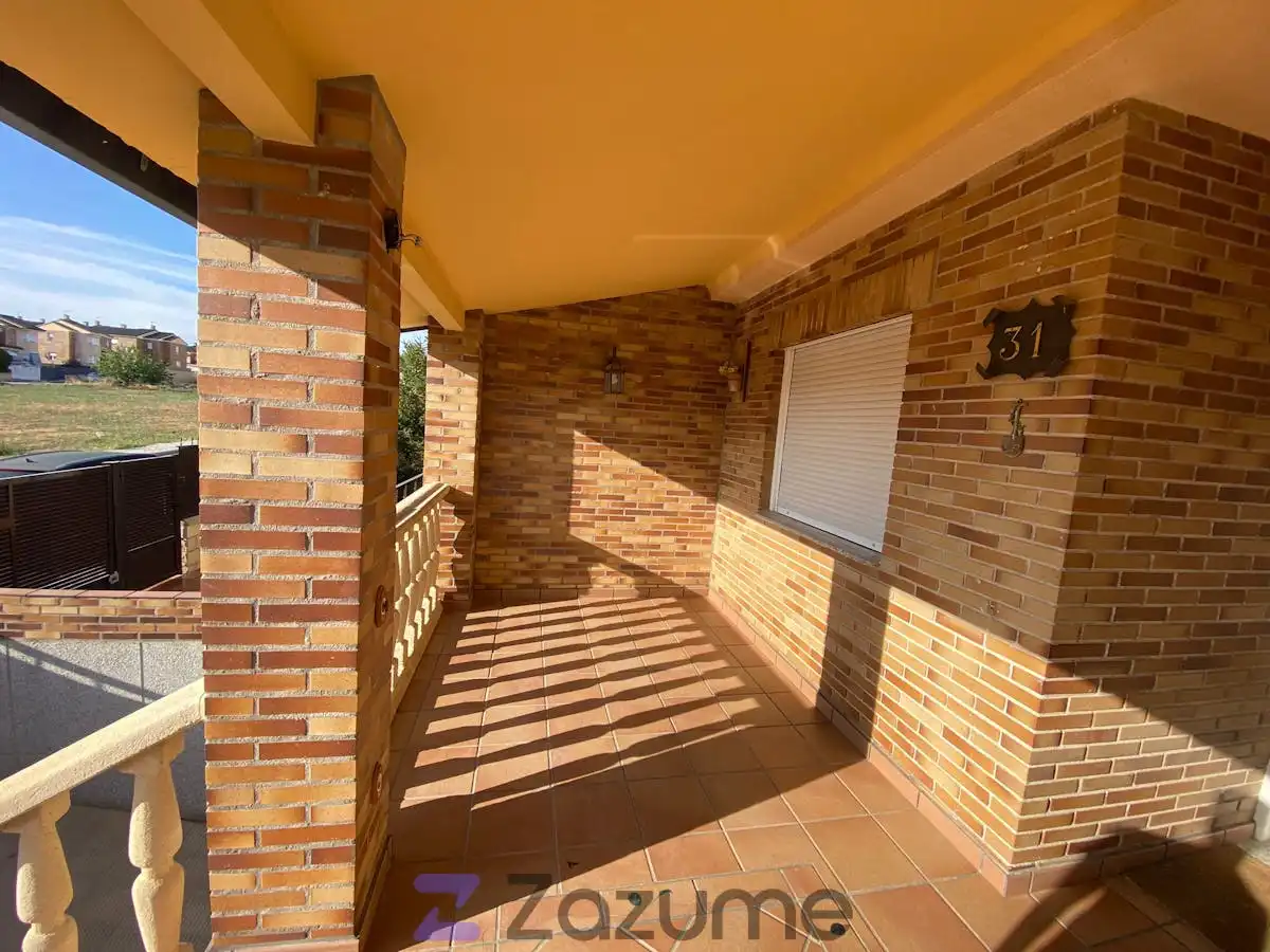 Casa o chalet de alquiler en C. Valencia, Ugena