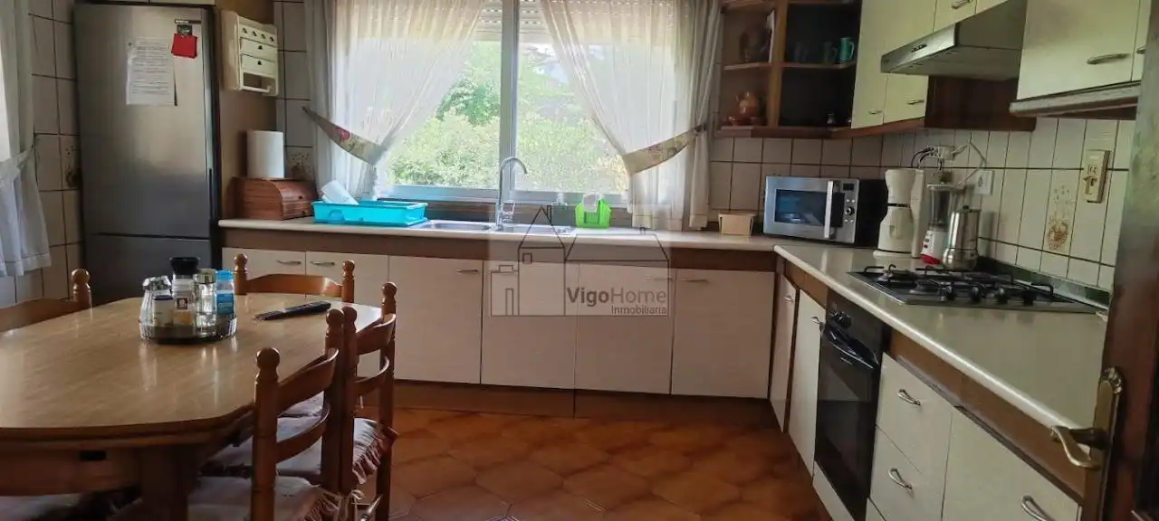 Cocina de Casa o chalet en venta en Moaña con Calefacción, Jardín privado y Trastero