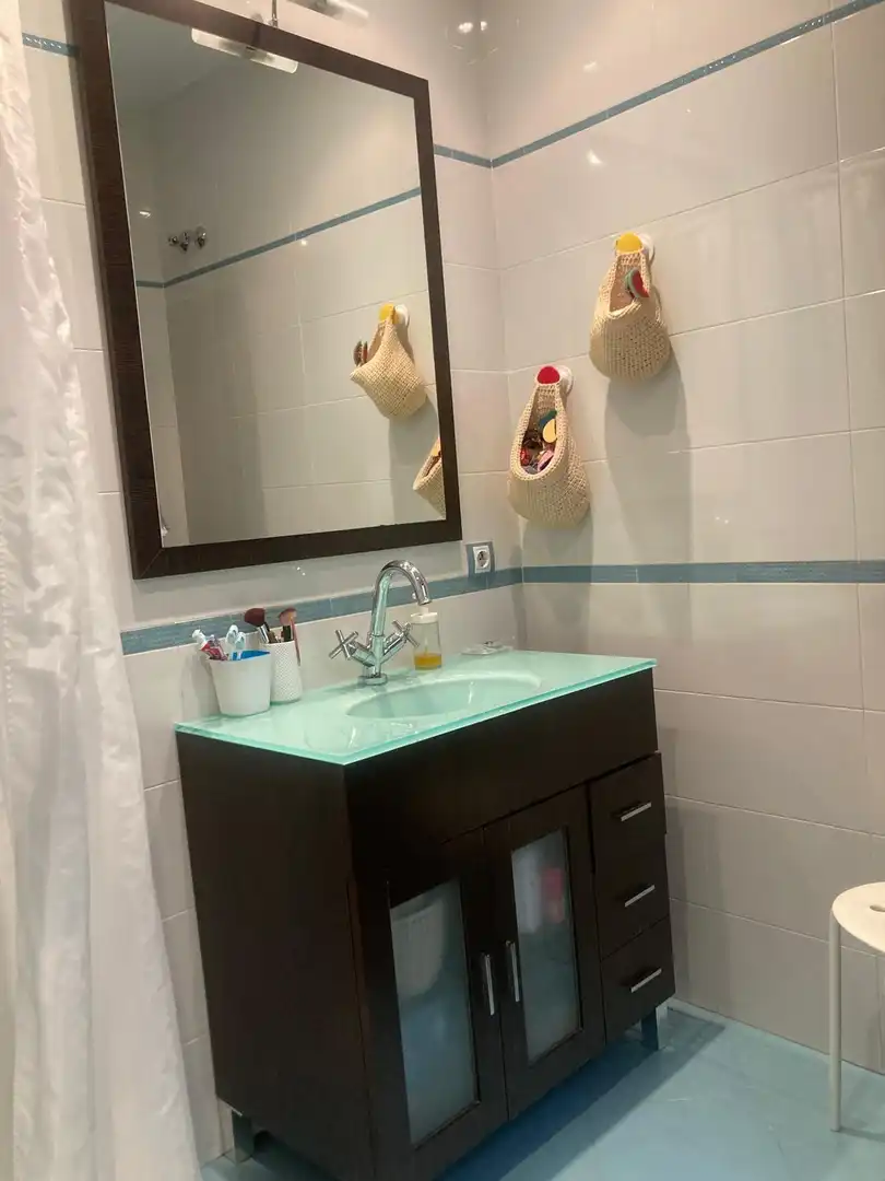Bany de Casa o xalet en venda en Córdoba amb Aire condicionat, Parquet i Terrassa