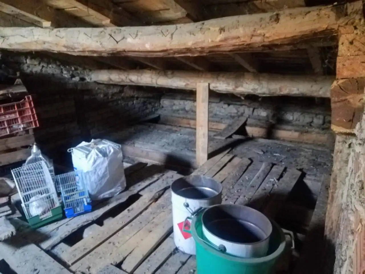 Wohnung zum Verkauf in Merindad de Cuesta-Urria mit Heizung, Abstellraum und Möbliert
