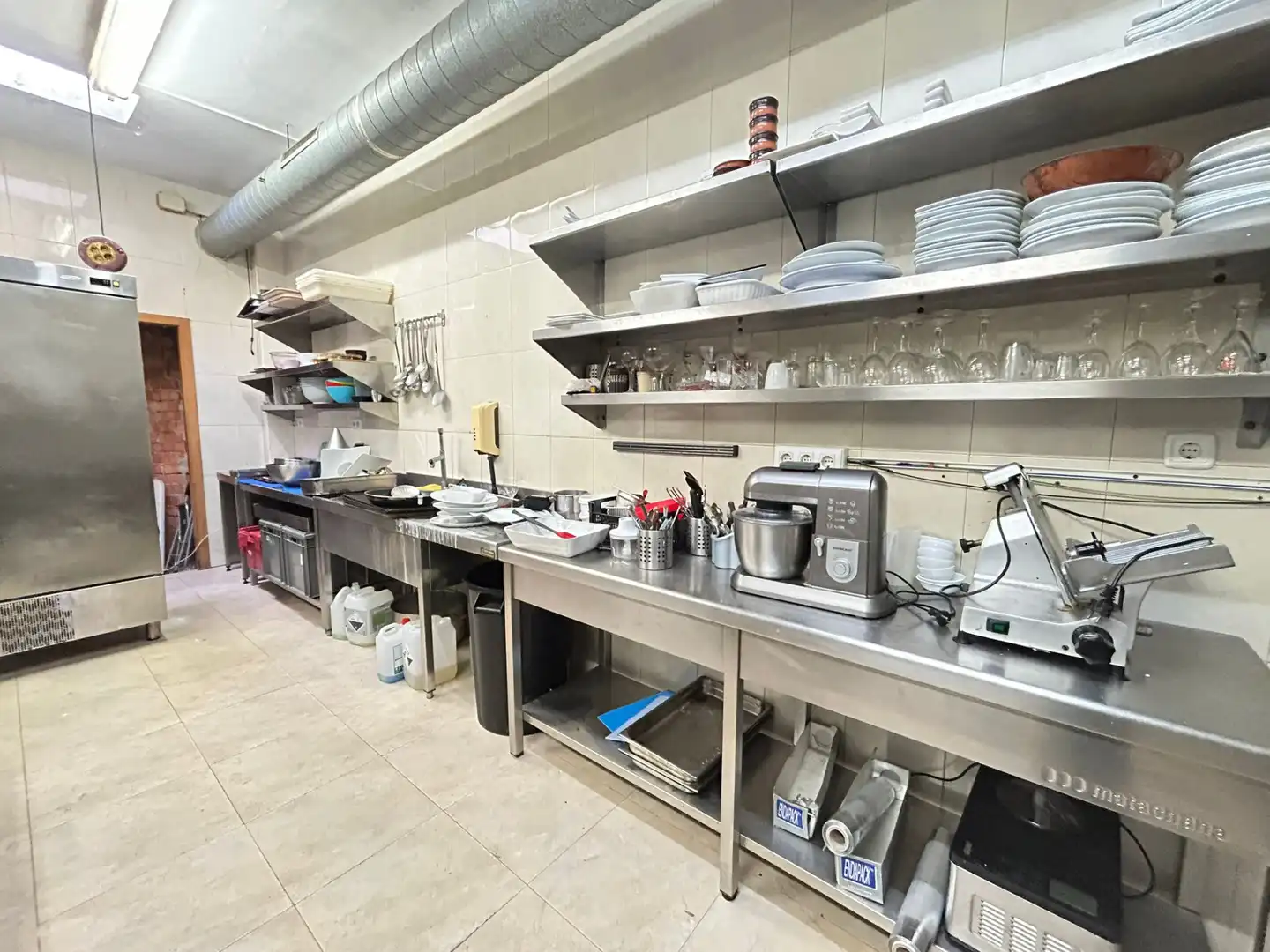 Kitchen of Houses for sale in Sant Adrià de Besòs  with Air Conditioner, Heating and Terrace