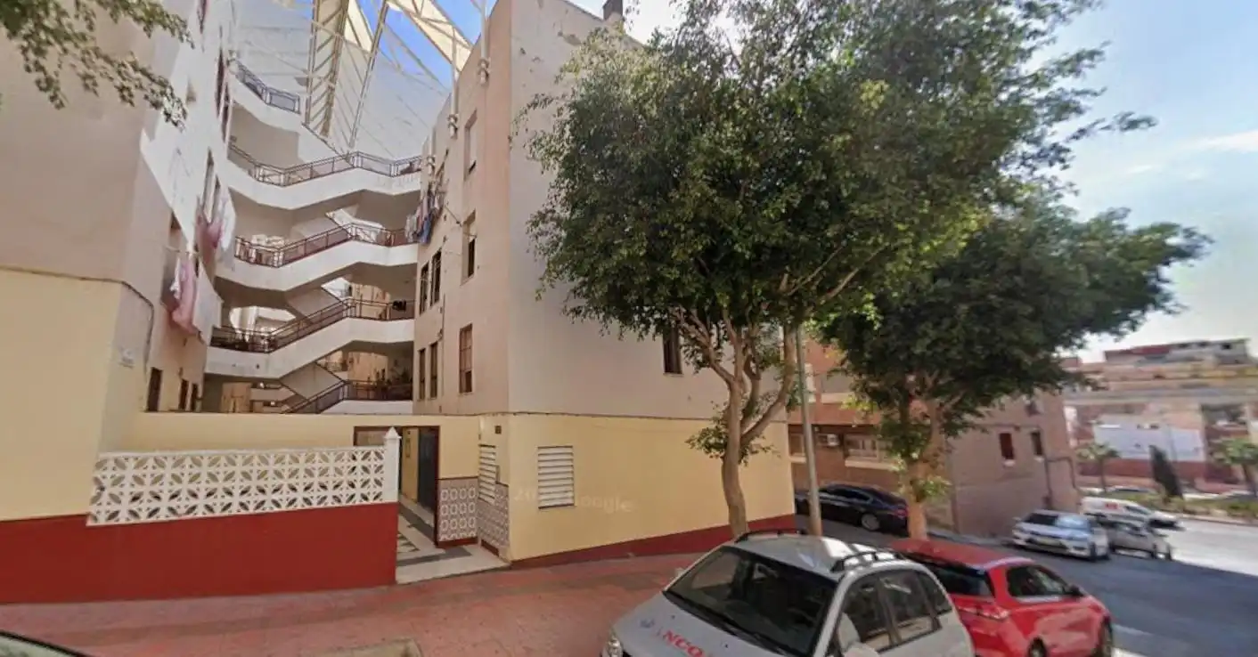 Vista exterior de Apartament en venda en Almería