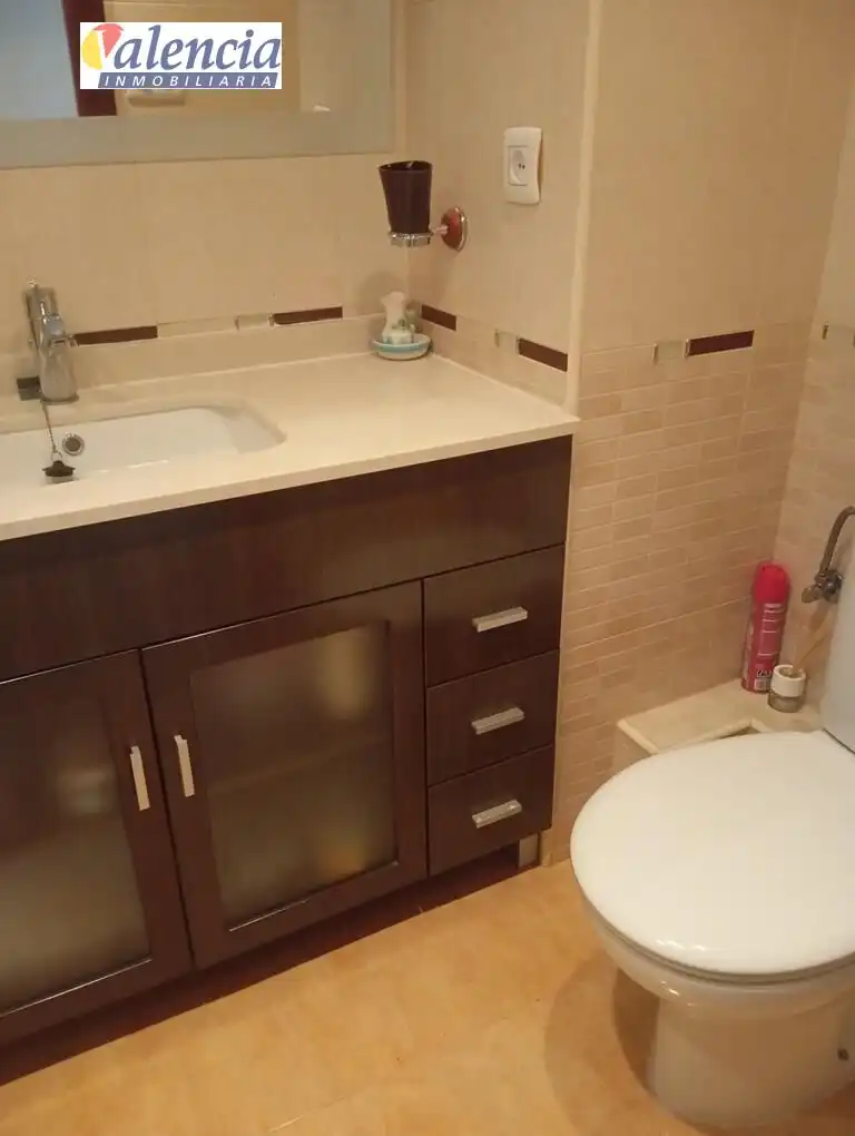 Bathroom of Flat for sale in Valencia