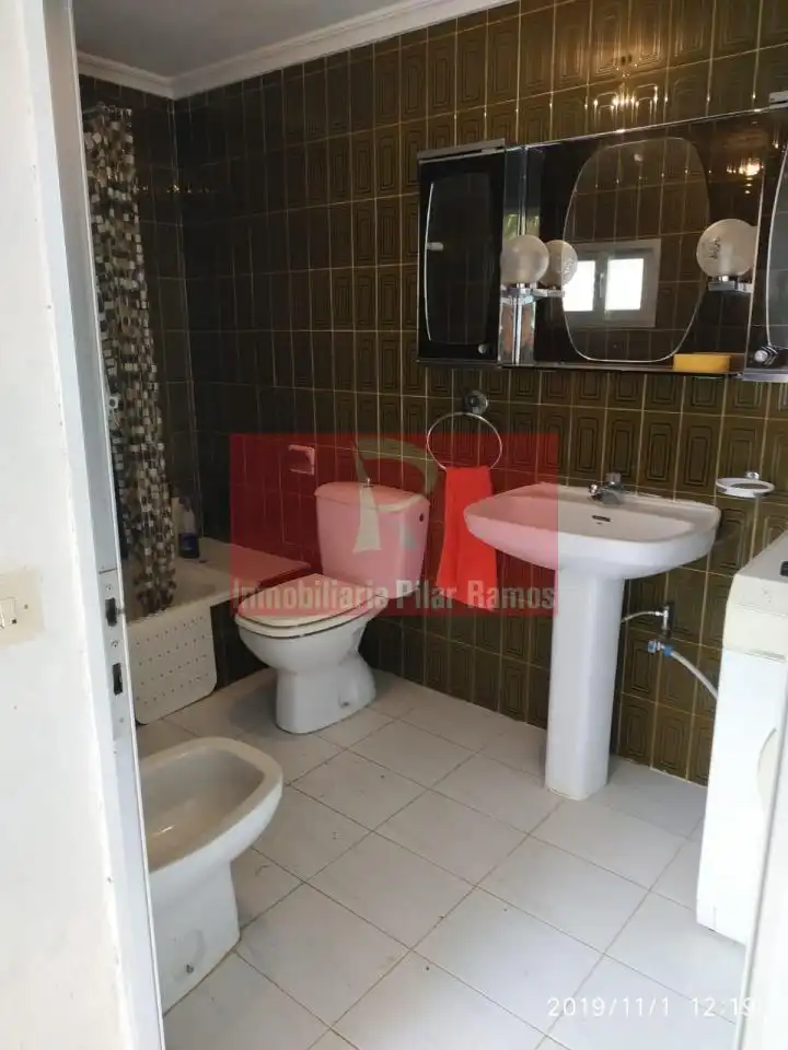 Badezimmer von Wohnung zur Miete in León Capital  mit Heizung, Parkett und Abstellraum