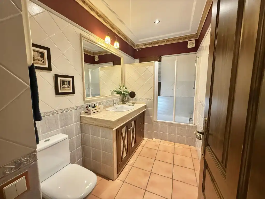 Baño de Casa o chalet en venta en Carmona con Aire acondicionado y Amueblado