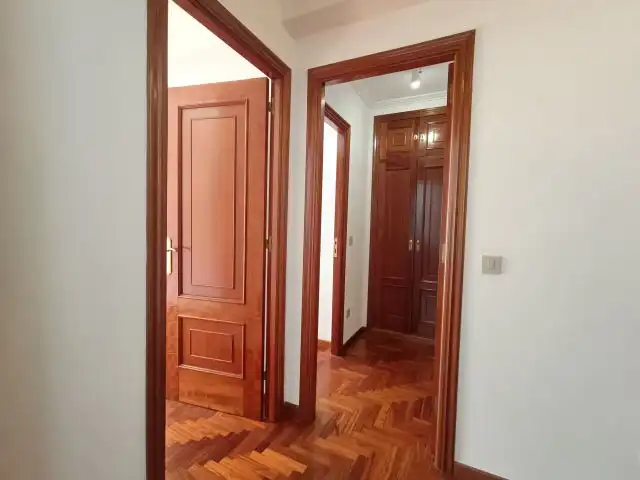 Flat for sale in Vigo   with Heating, Parquet flooring and Oven