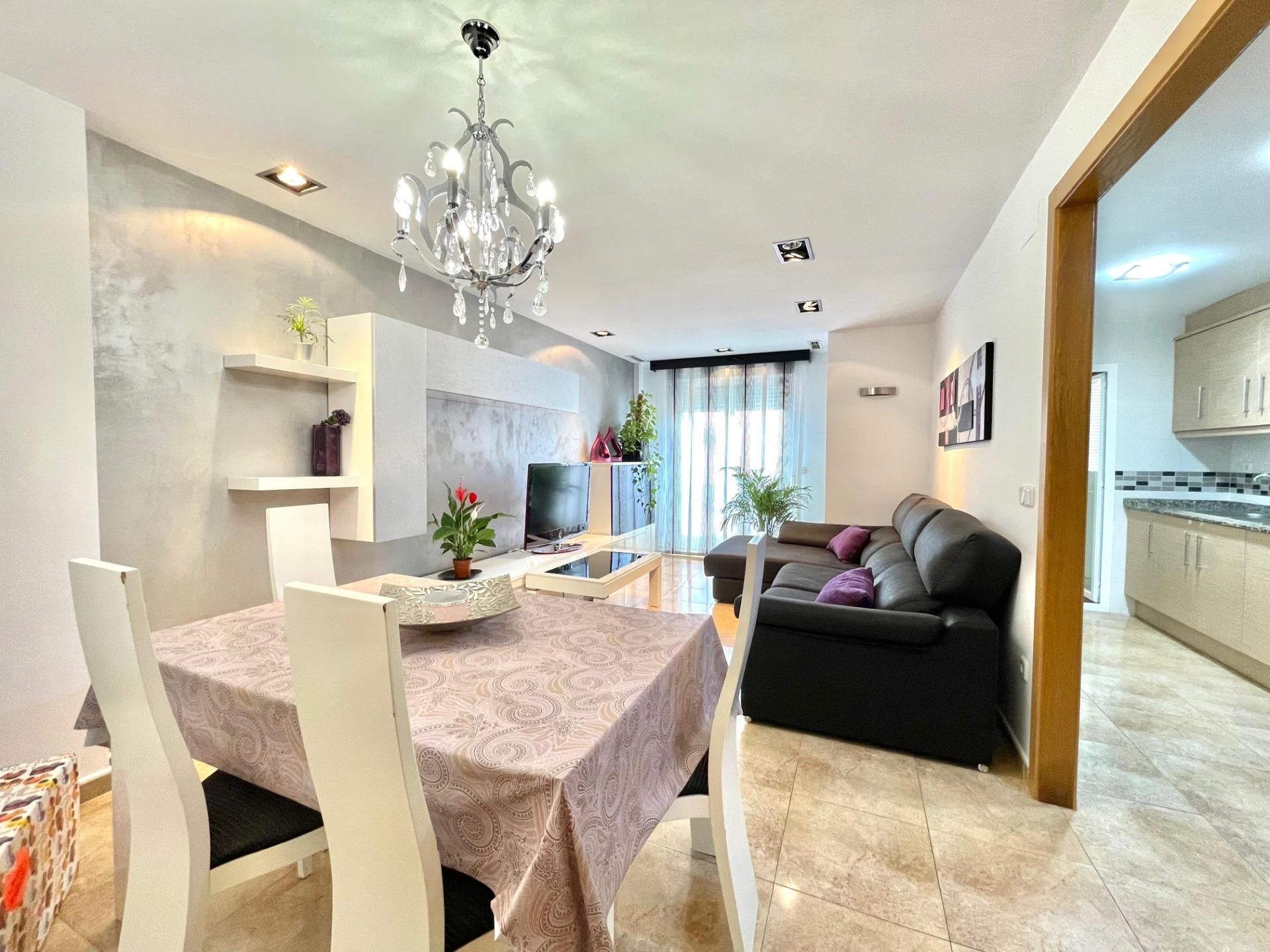 Flat for sale in Calle AUSIAS MARCH, Llombai