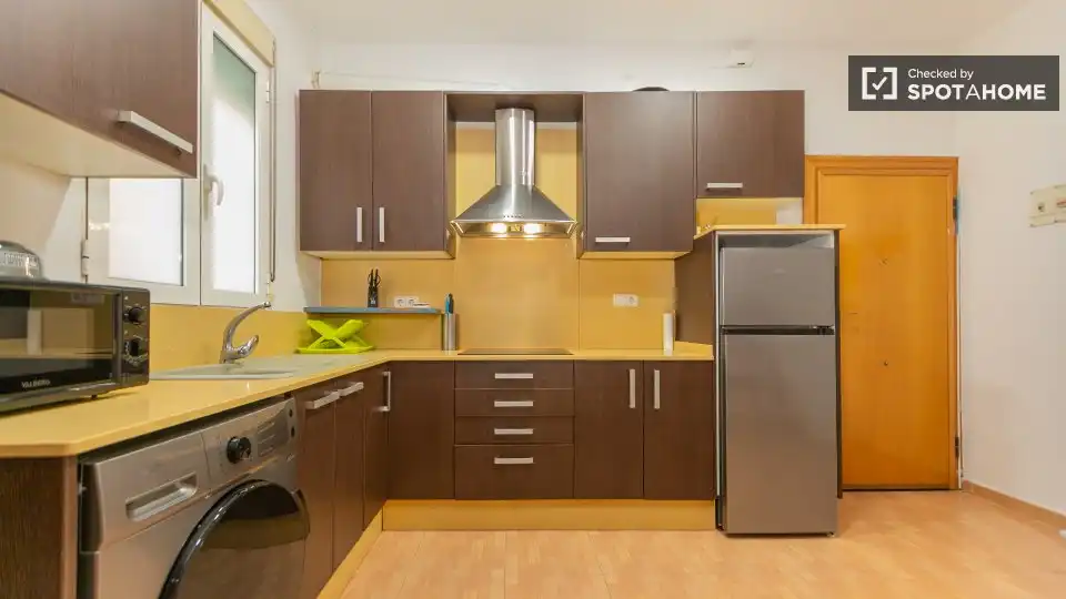 Kitchen of Flat for rent in Valencia  with Air Conditioner, Heating and Furnished