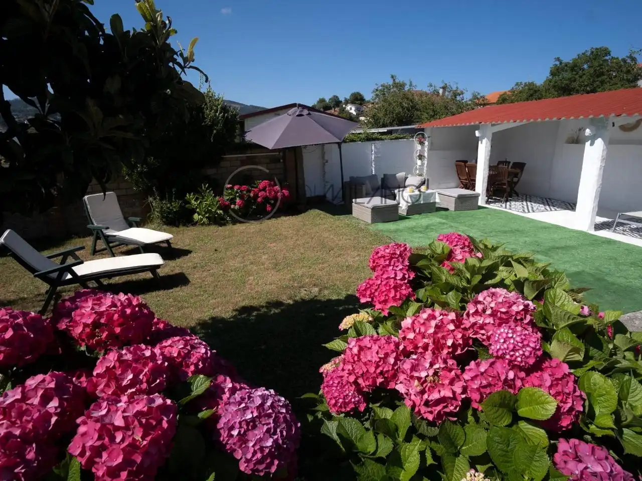 Casa con jardín en venta en Navia, imagen 4