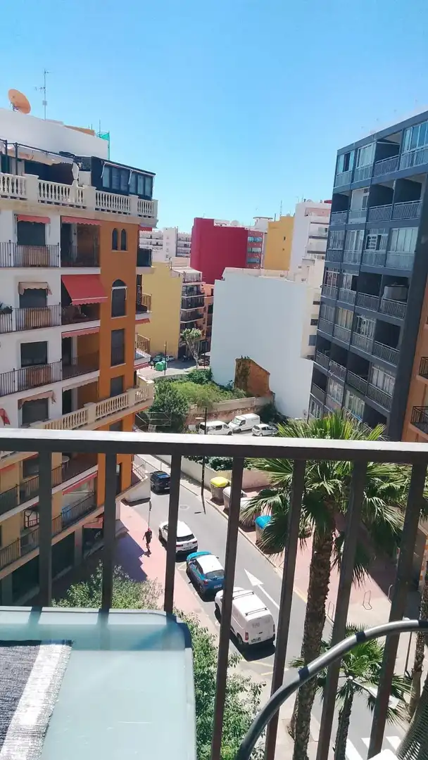 Vista exterior de Apartamento en venta en Calpe / Calp con Calefacción, Terraza y Amueblado