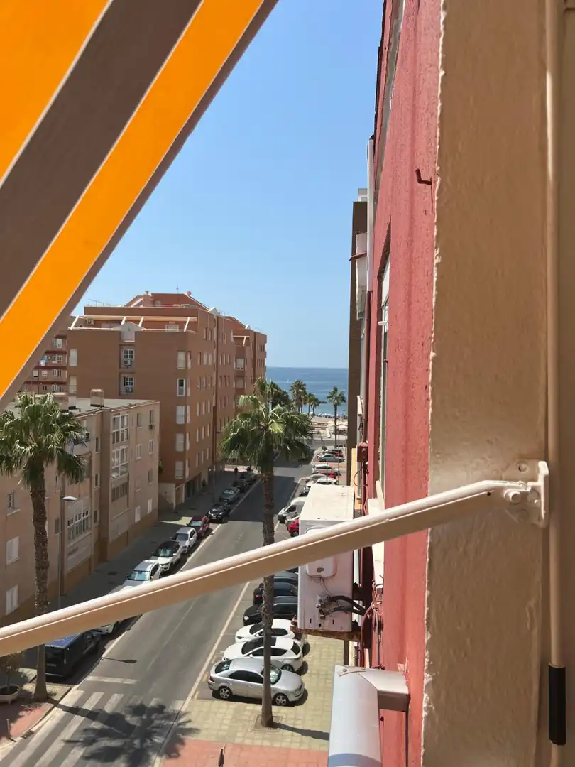 Pis amb terrassa de lloguer a Ciudad Jardín - Tagarete - El Zapillo