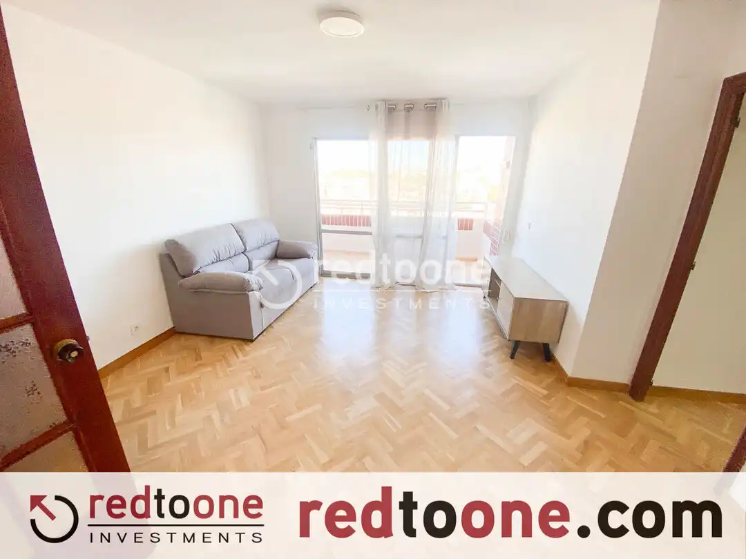 Living room of Flat for sale in Alicante / Alacant  with Private garden and Swimming Pool
