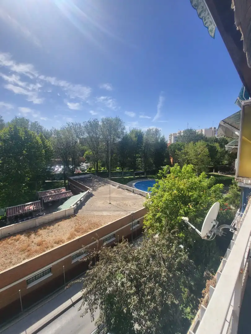 Piscina de Pis en venda en Móstoles amb Aire condicionat, Calefacció i Terrassa