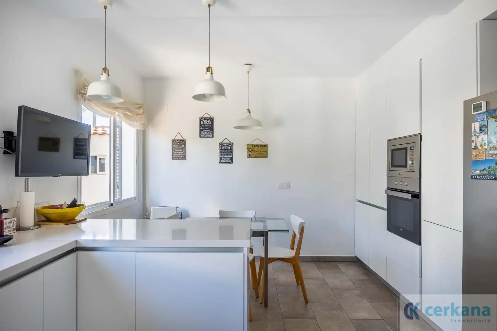 Kitchen of Houses for sale in Espartinas  with Air Conditioner and Storage room