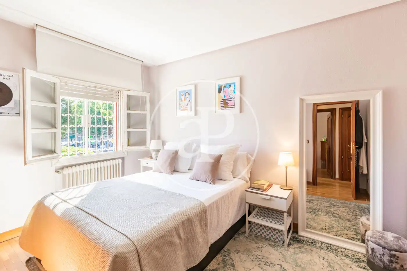 Habitación de Casa adosada en venta en Madrid con Aire acondicionado, Calefacción y Jardín privado