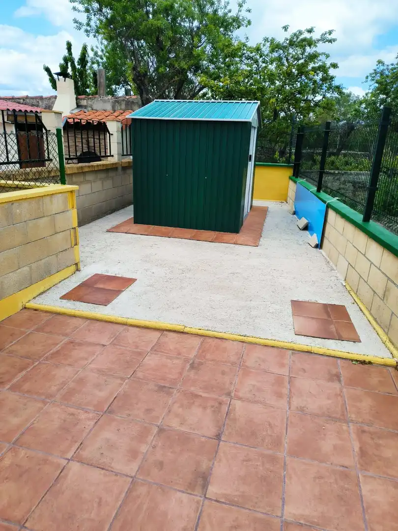 Parking de Finca rústica en venta en Medina de Pomar con Calefacción, Jardín privado y Amueblado