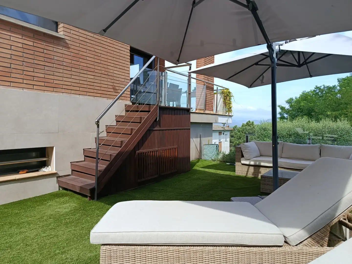 Terrassa de Casa adosada en venda en Girona amb Aire condicionat, Calefacció i Jardí privat