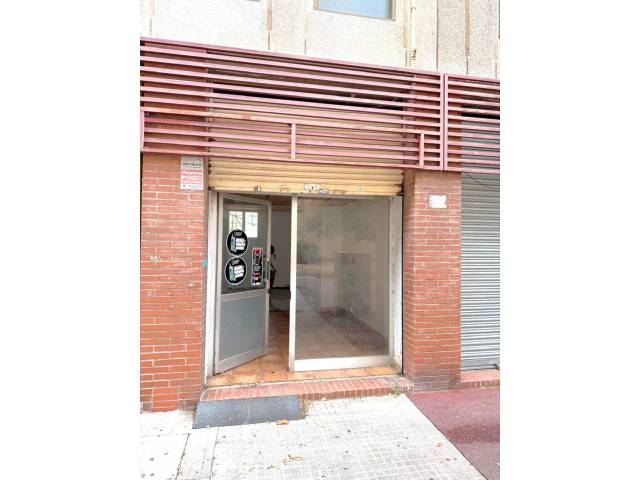 Local comercial en Alquiler en Serraparera