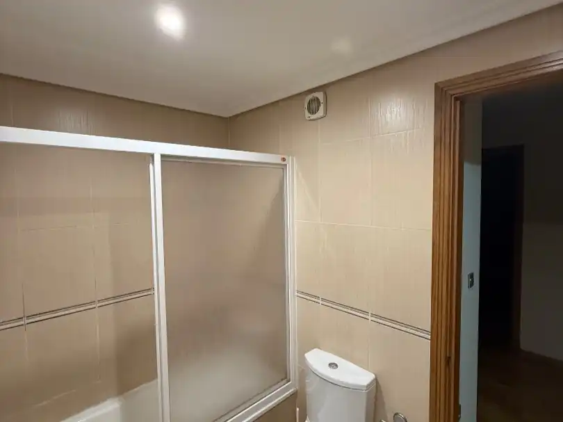 Wohnung zur Miete in Estrada Pola Vía, 116, Nigrán centro