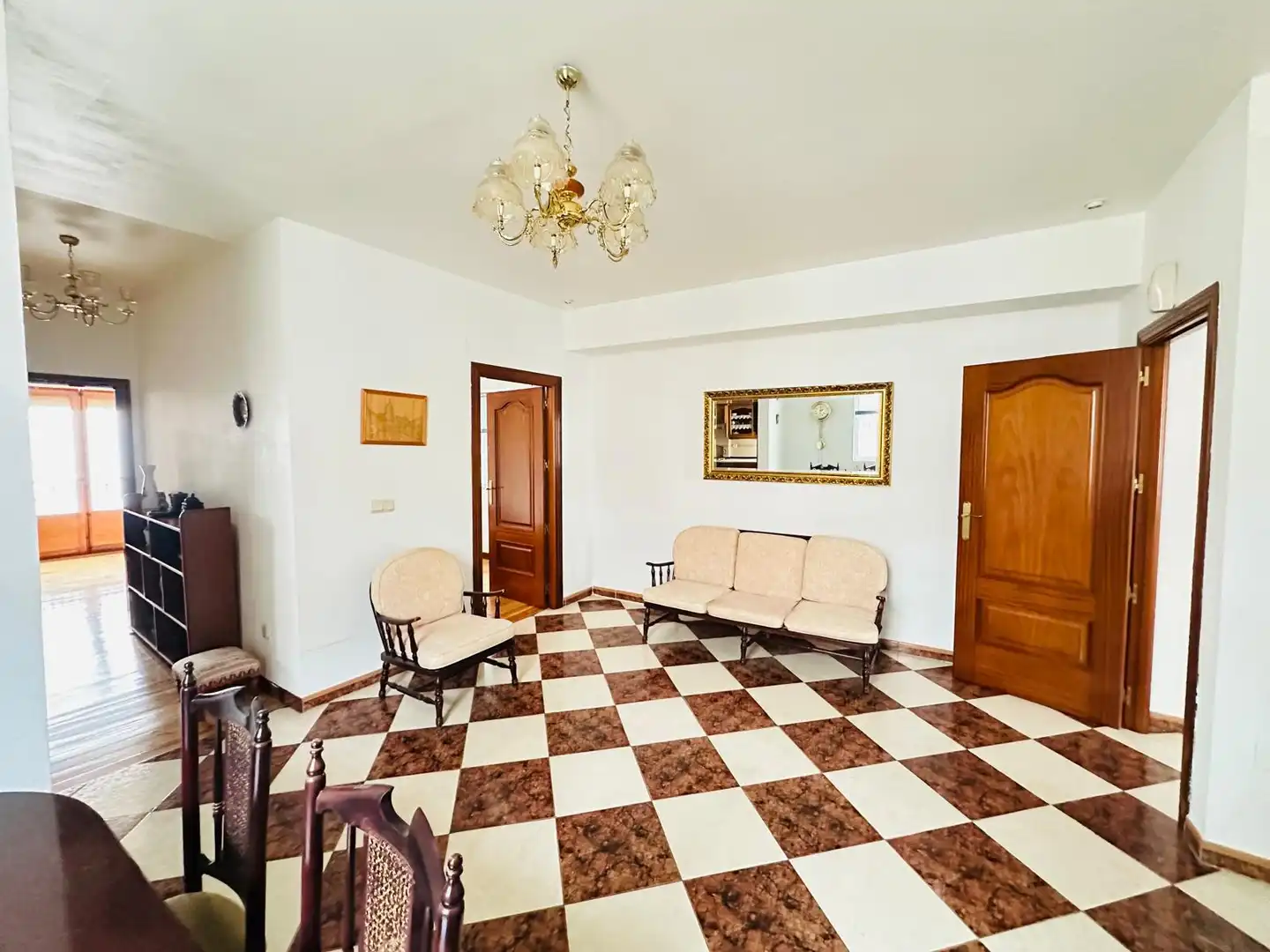 Sala d'estar de Pis en venda en Valladolid amb Calefacció i Traster
