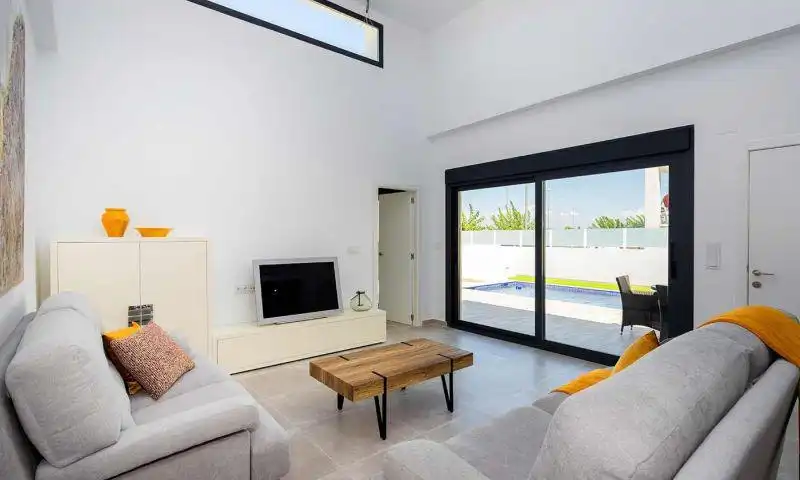 Reihenhaus mit Pool zum Verkauf in Daya Nueva, imagen 4