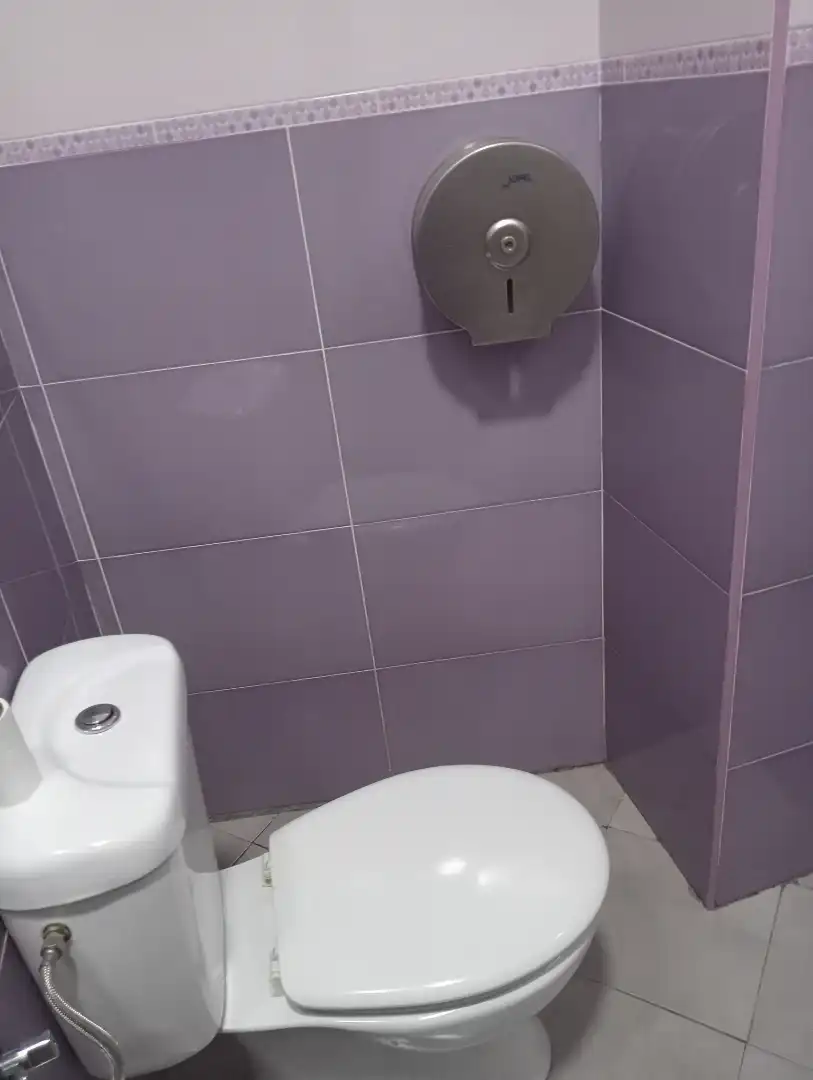 Bany de Local en venda en Valencia amb Terrassa, Moblat i Alarma
