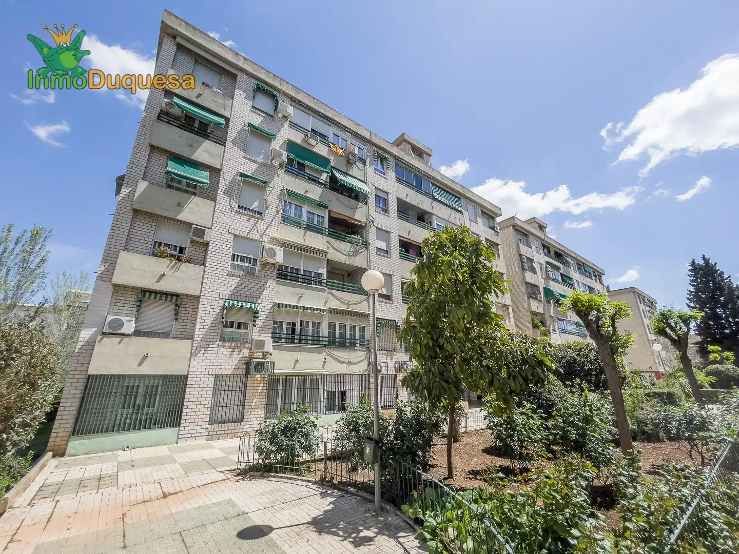 Vista exterior de Pis en venda en Genil