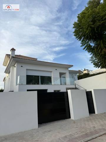 Casa-chalet en Alquiler en Olivar de Quintos