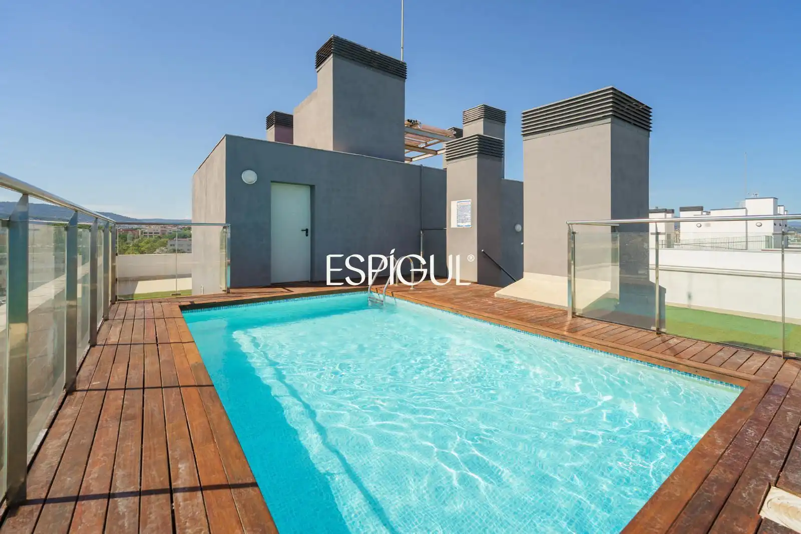 Swimming pool of Flat for sale in Mataró  with Air Conditioner, Heating and Terrace