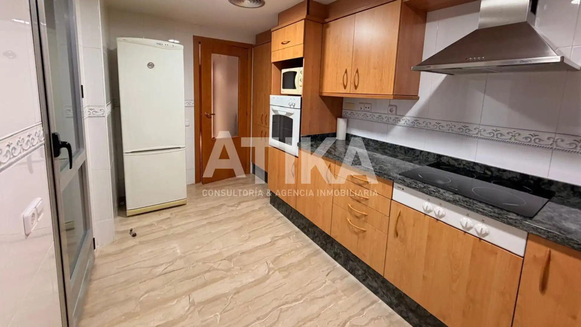 Kitchen of Flat for sale in Ontinyent  with Air Conditioner, Heating and Storage room