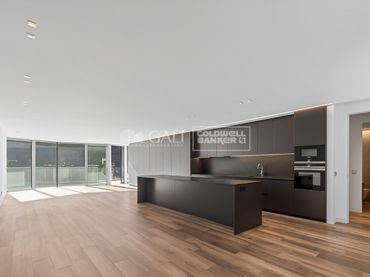 Flat with balcony for sale in Centro