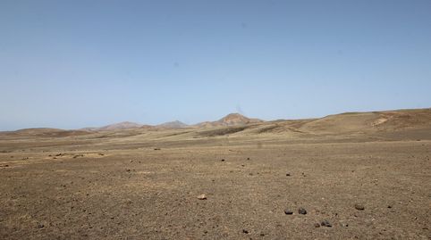 Foto 4 de Terreno en venta en Camino Camino Cortijo Viejo, 65, Punta Calero, Yaiza