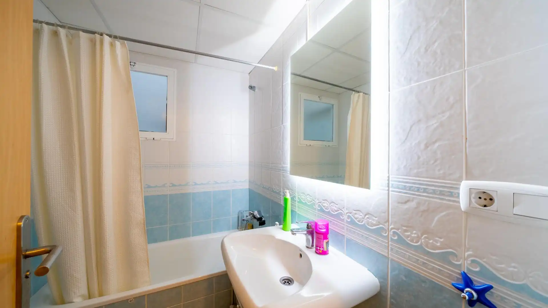 Apartments for rent in Carrer d'Oriola, Pueblo Acantilado - Lanuza