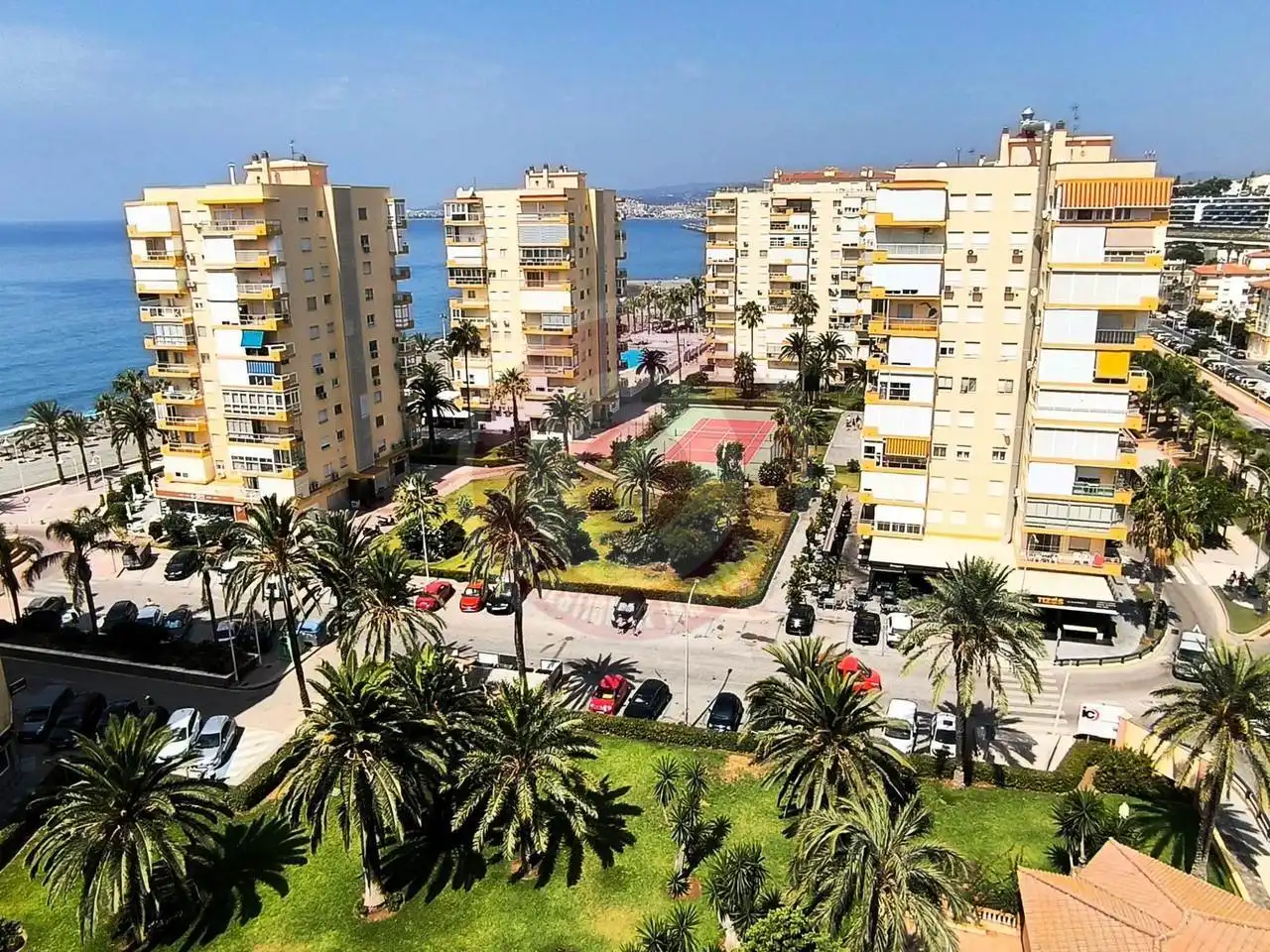 Vista exterior de Apartament en venda en Algarrobo amb Terrassa, Traster i Moblat