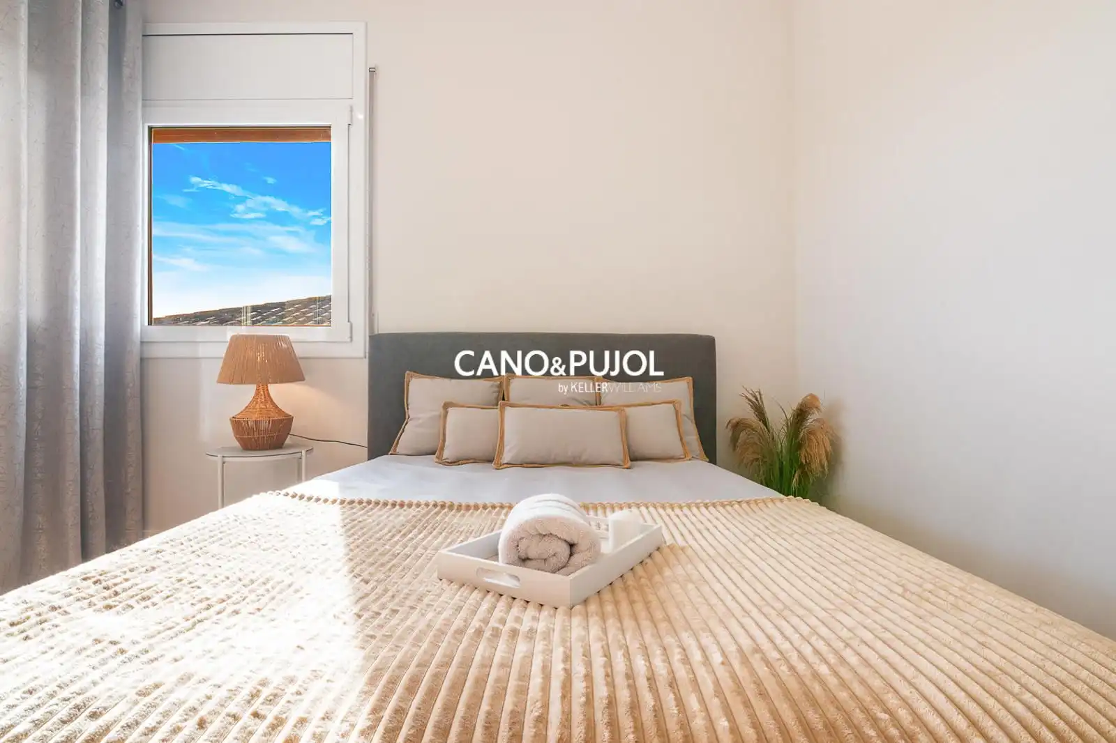 Bedroom of Houses for sale in Sant Cugat del Vallès  with Air Conditioner, Terrace and Swimming Pool