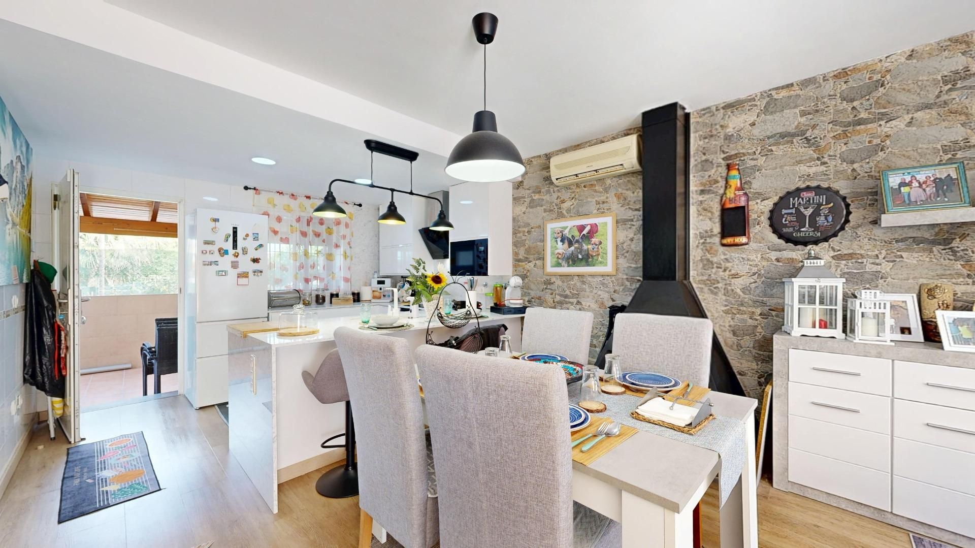 Dining room of Single-family semi-detached for sale in Almazora / Almassora  with Air Conditioner, Heating and Terrace