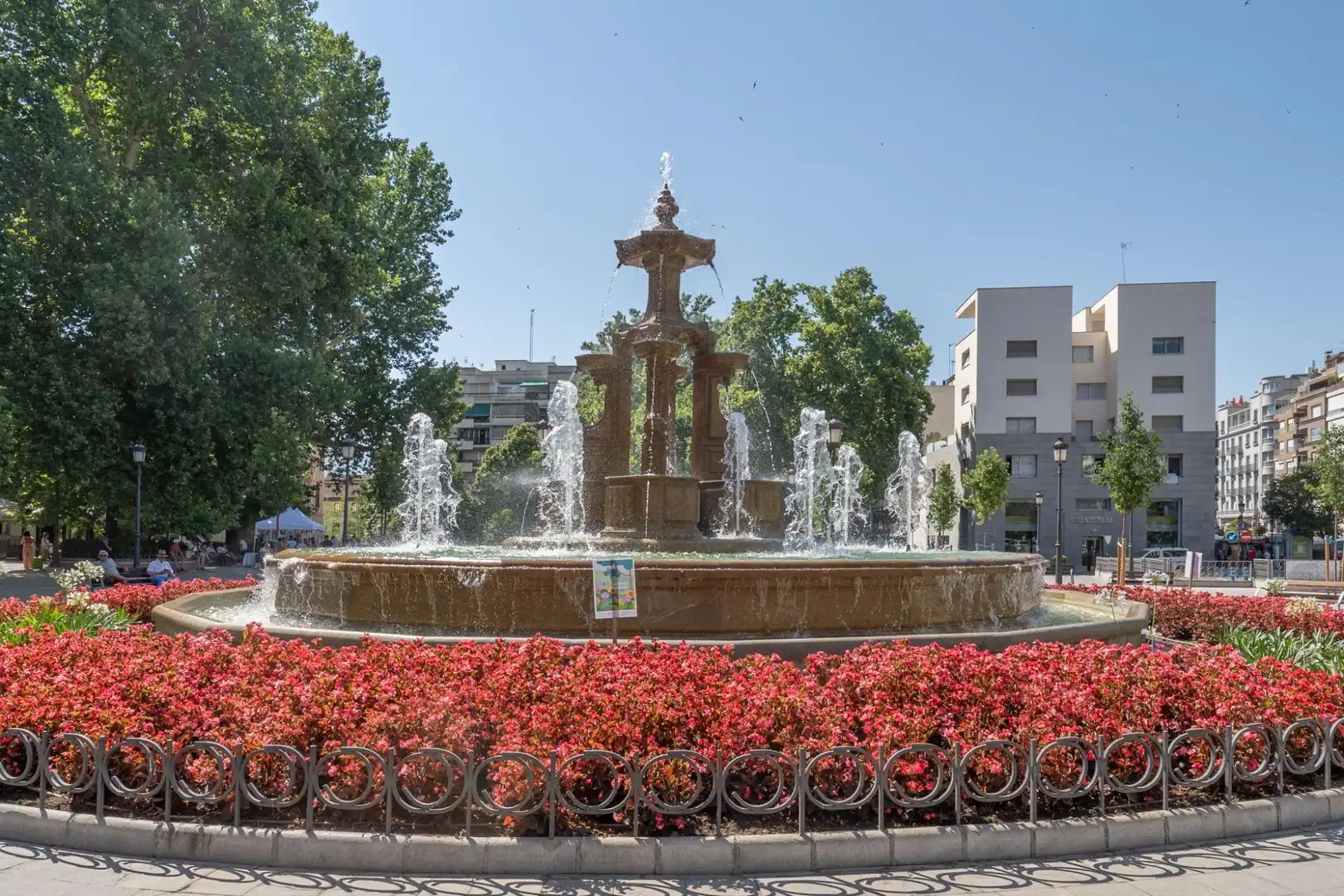Exterior view of Flat for sale in Granada  with Air Conditioner and Heating