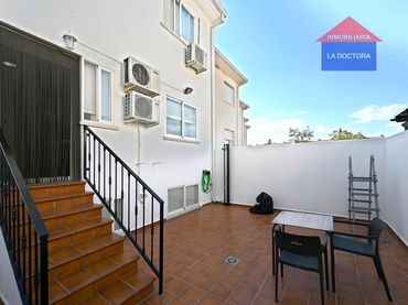 Adosado en venta en Calle Ramón y Cajal