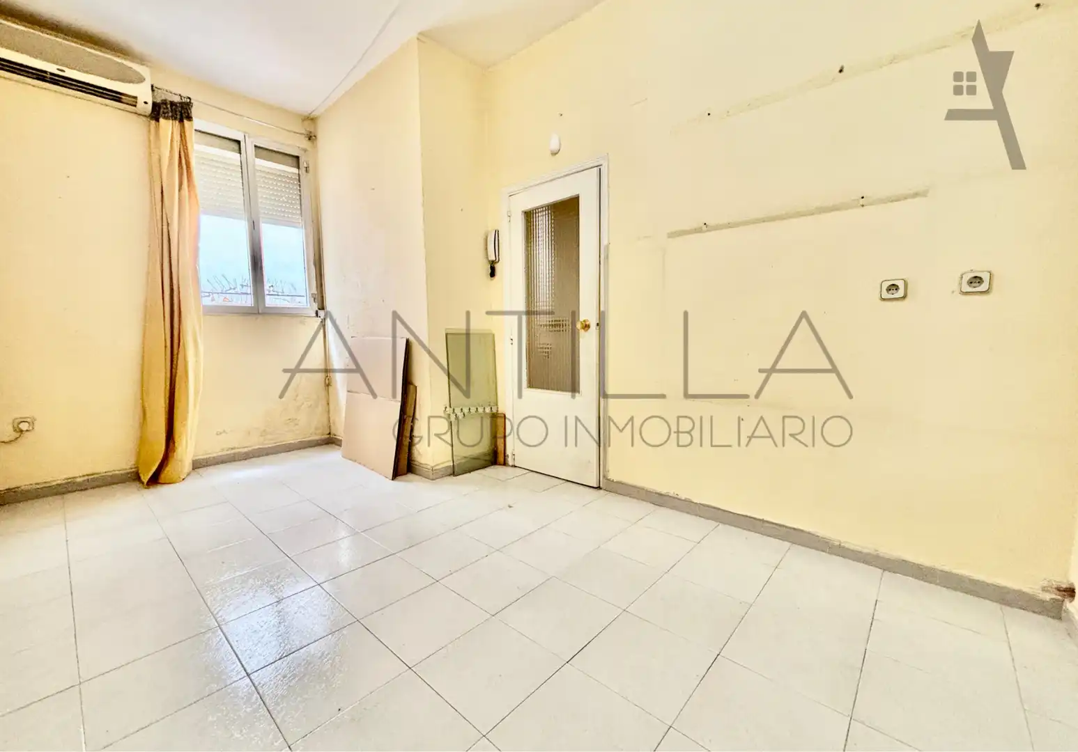 Habitación de Piso en venta en Madrid con Aire acondicionado, Calefacción y Alarma