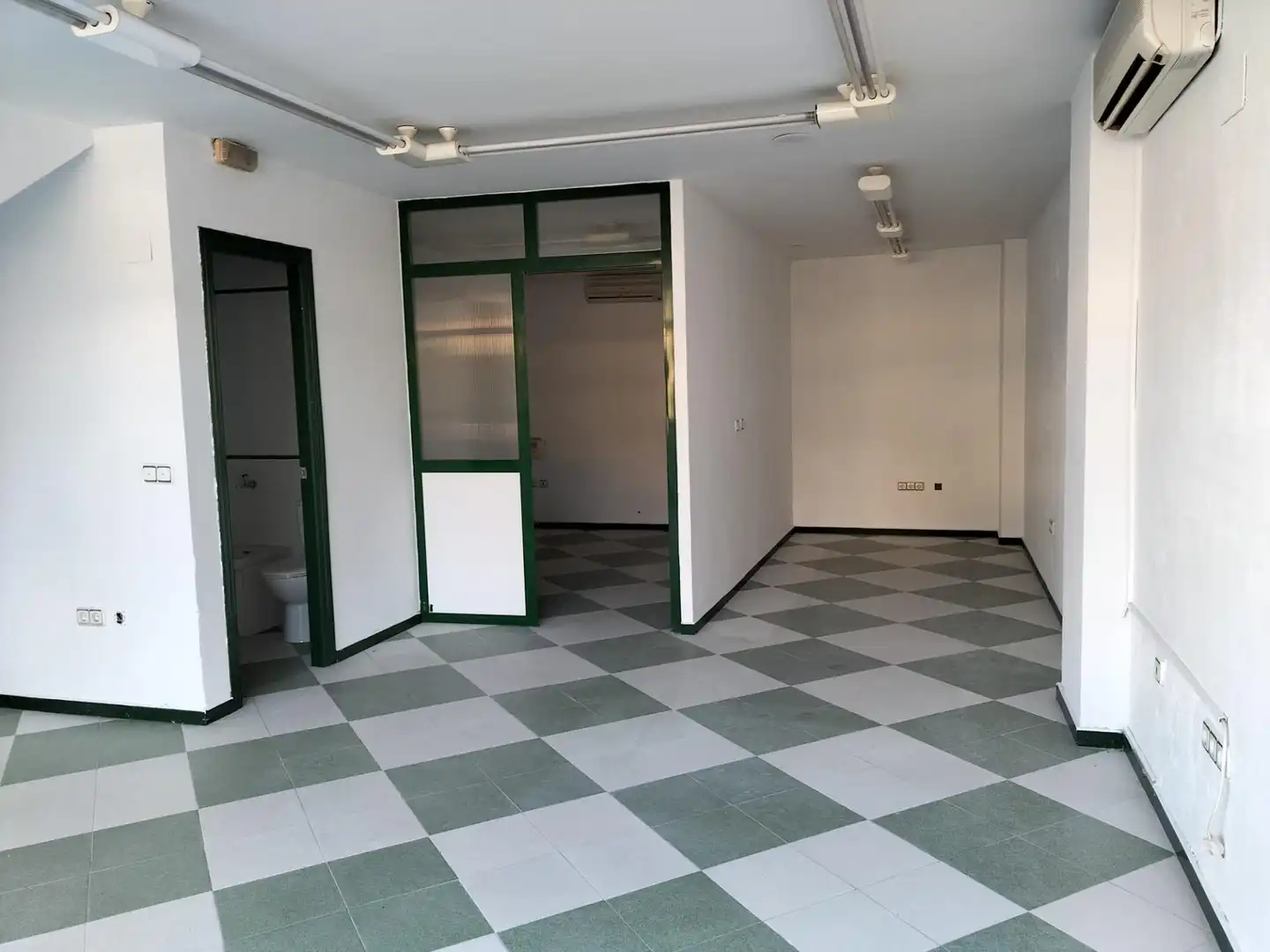 Industrial buildings for sale in Chiclana de la Frontera